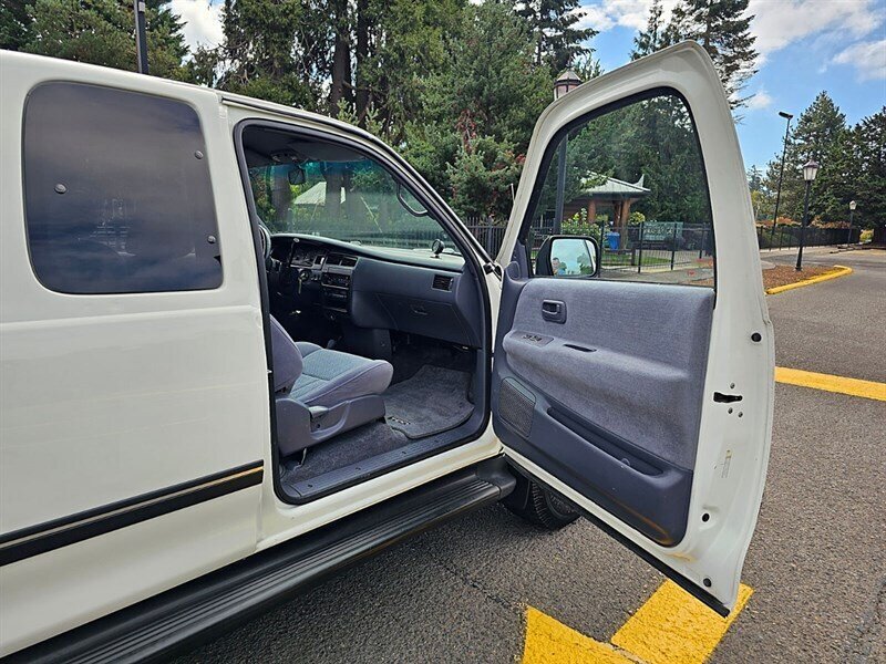 1997-toyota-t100-sr5--4wd-truck-for-sale-eugene-or-18