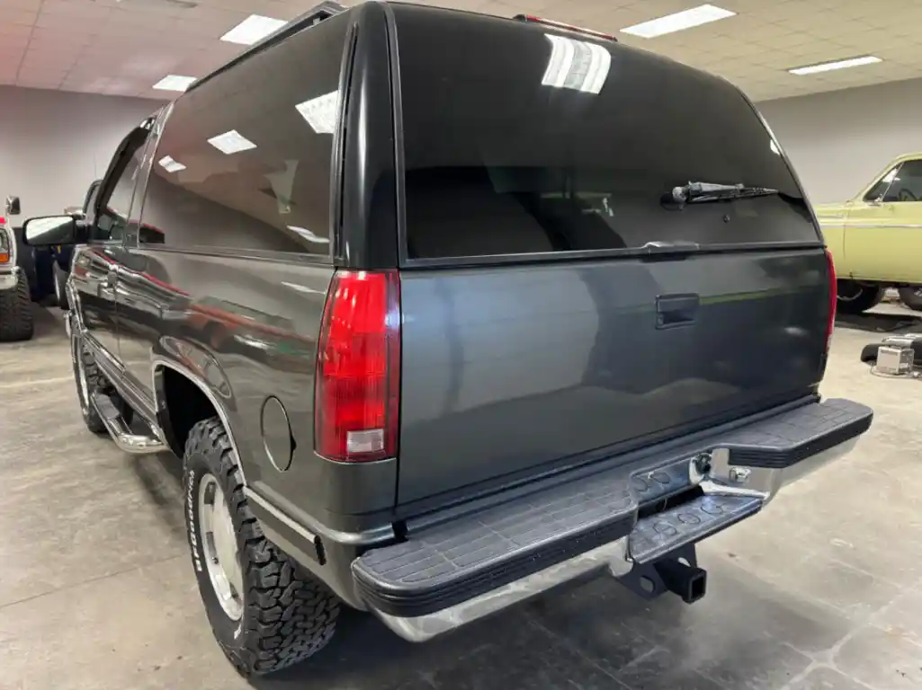 1999-chevrolet-tahoe-2-door-osage-ks-for-sale-03