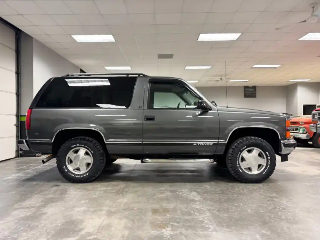 1999-chevrolet-tahoe-2-door-osage-ks-for-sale-05