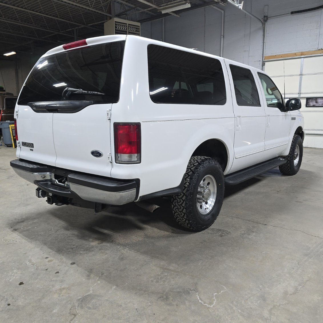 2000-ford-excursion-4x4-for-sale-03