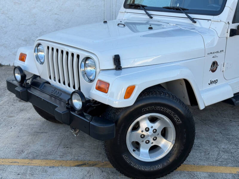 2001-jeep-wrangler-sahara-2dr-4wd-suv (24)