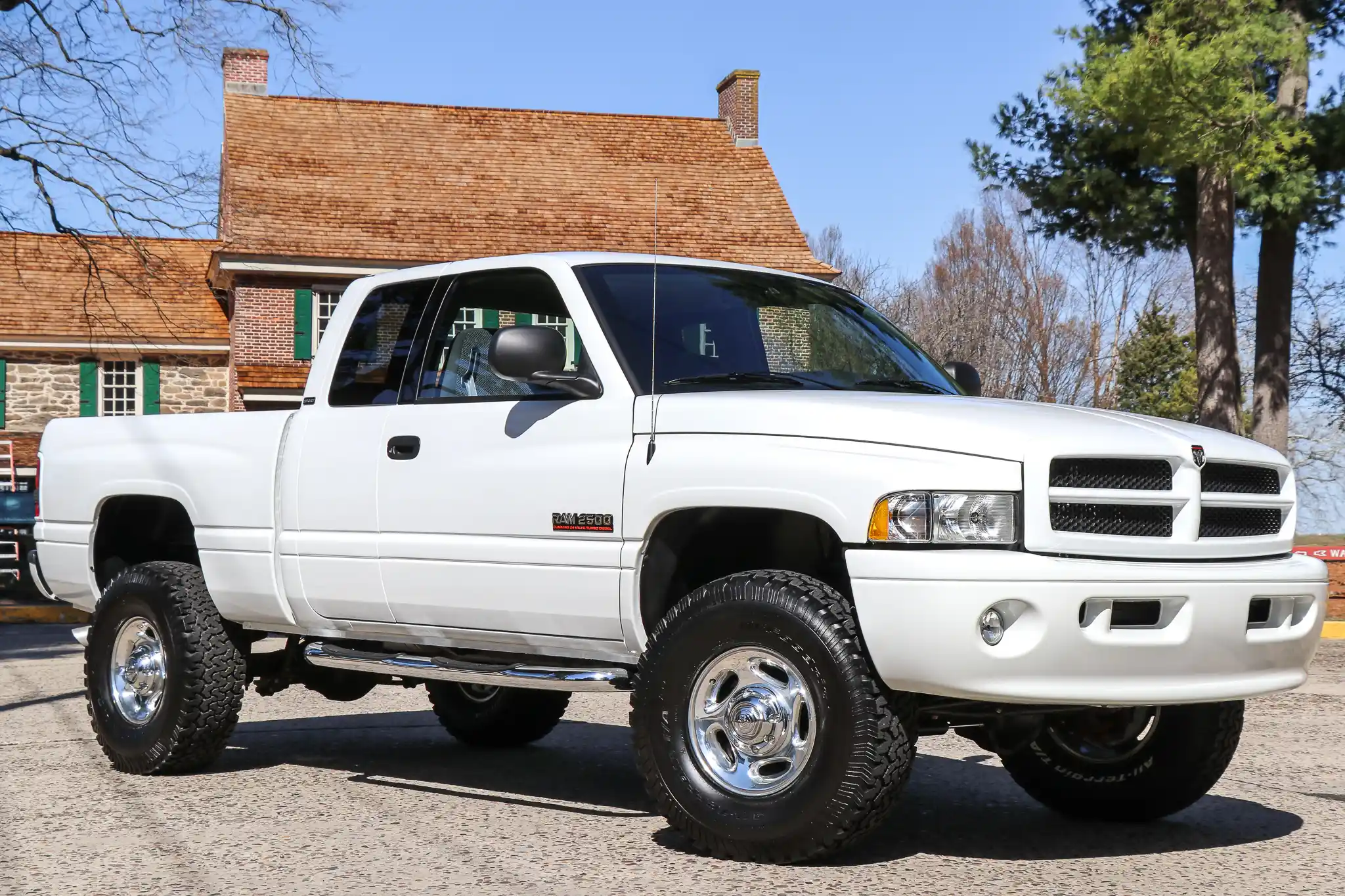 2002 Dodge Ram 2500HD Quad Cab Sport Cummins 4×4 6-Speed-03