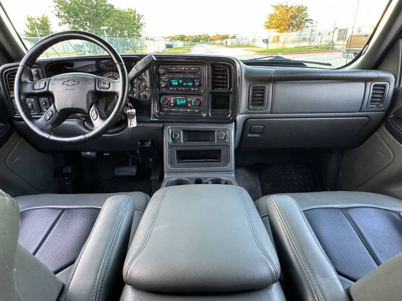 2006-chevrolet-silverado-3500-lt3-4dr-crew-cab-4wd-lb-drw-for-sale-17