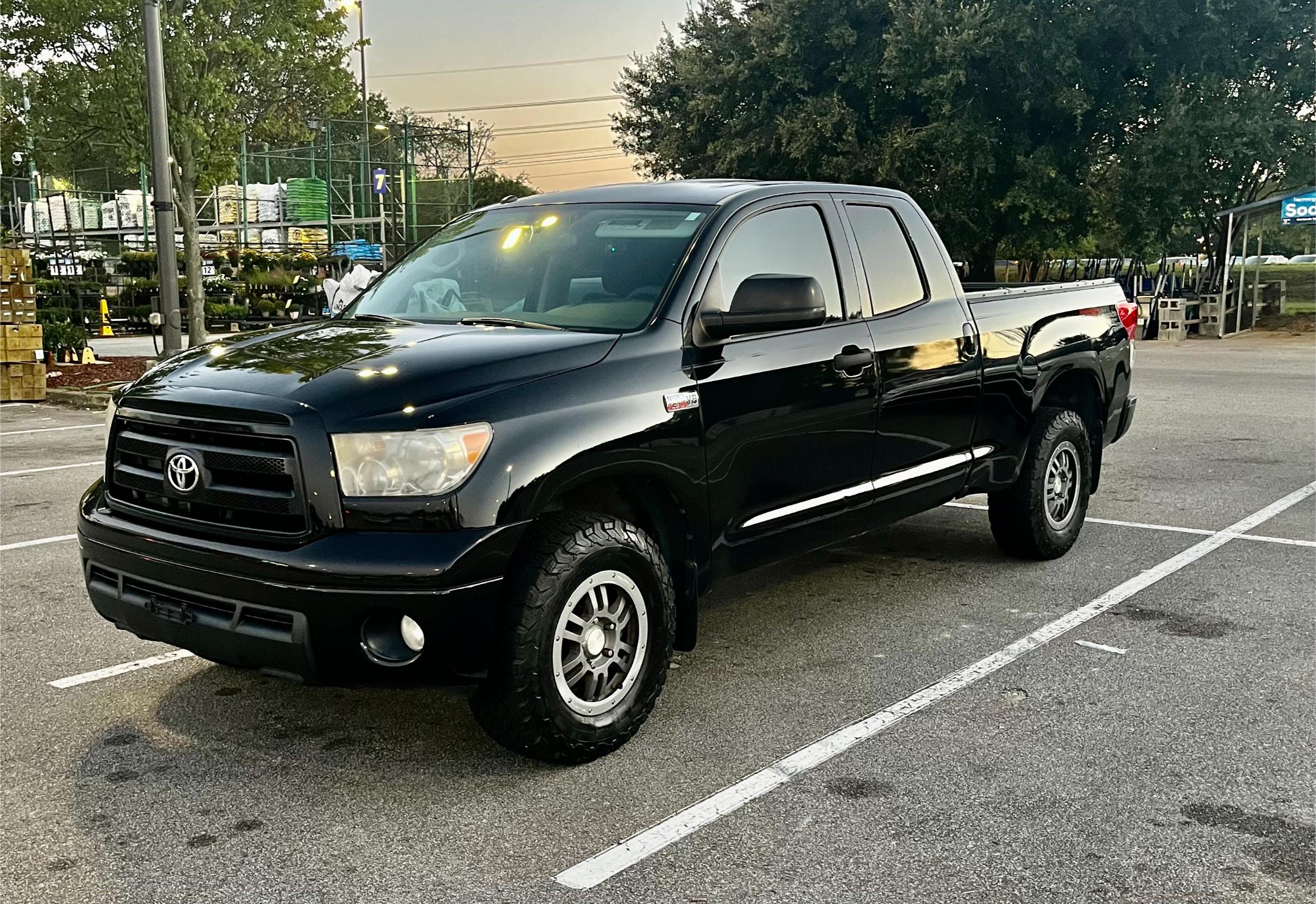 2012-toyota-tundra-for-sale-01