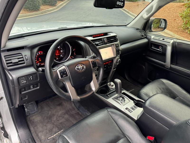 2013-toyota-4runner-avalon-13