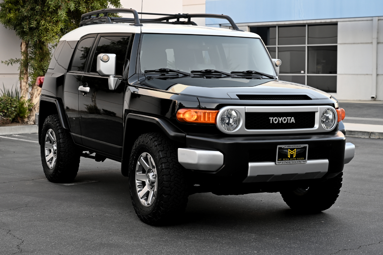 2014-toyota-fjcruiser-for-sale-california-06