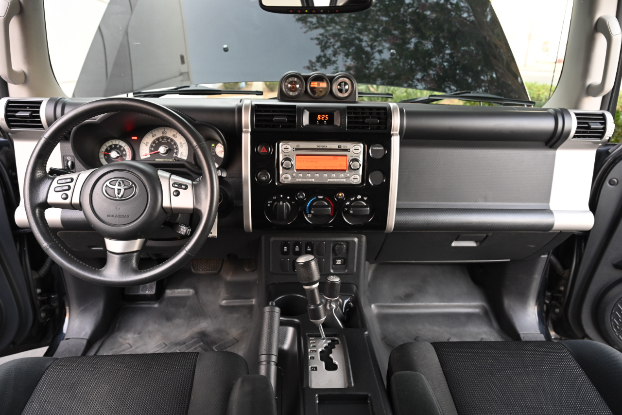 2014-toyota-fjcruiser-for-sale-california-10