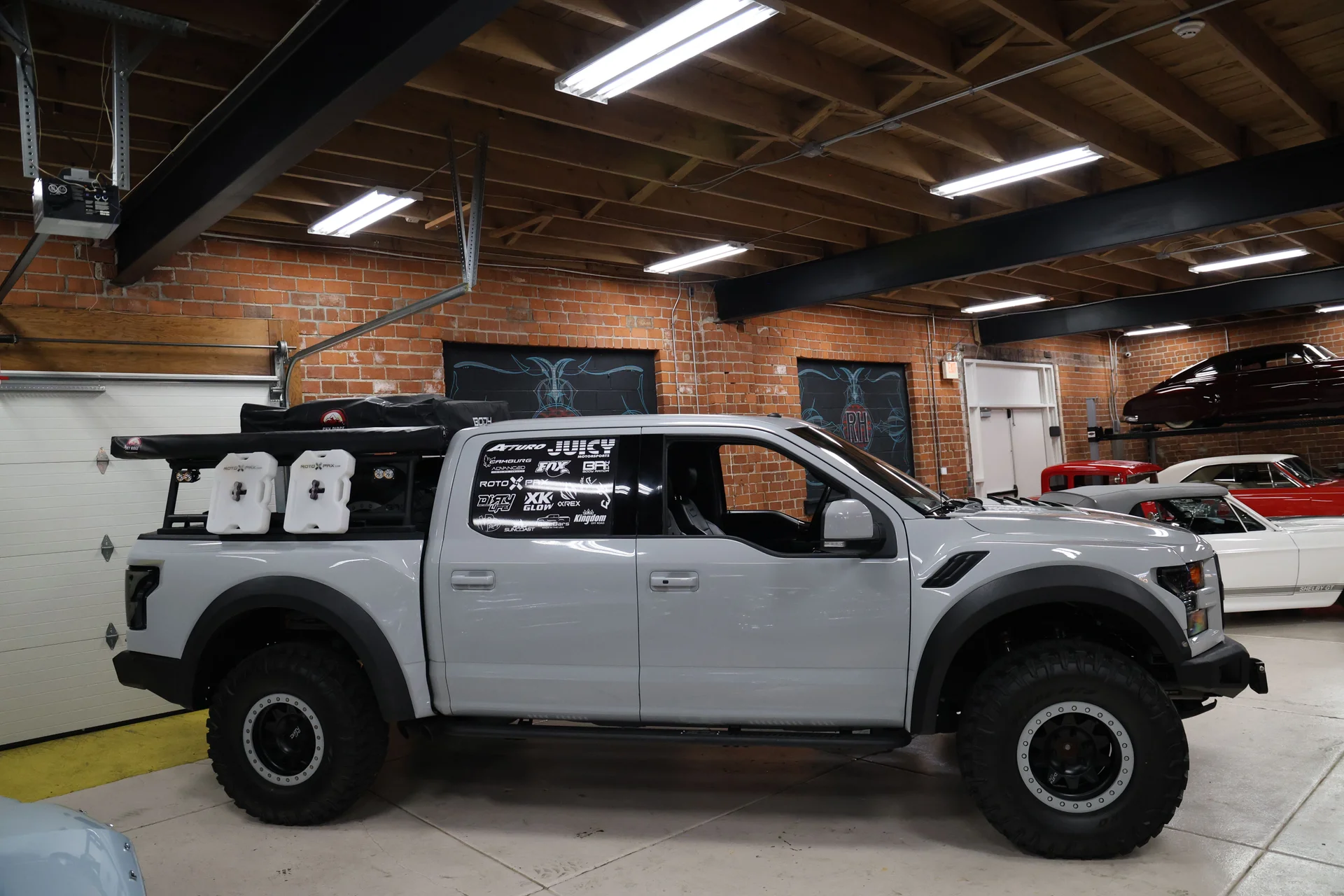 2017-ford-f150-raptor-wide-body (20)