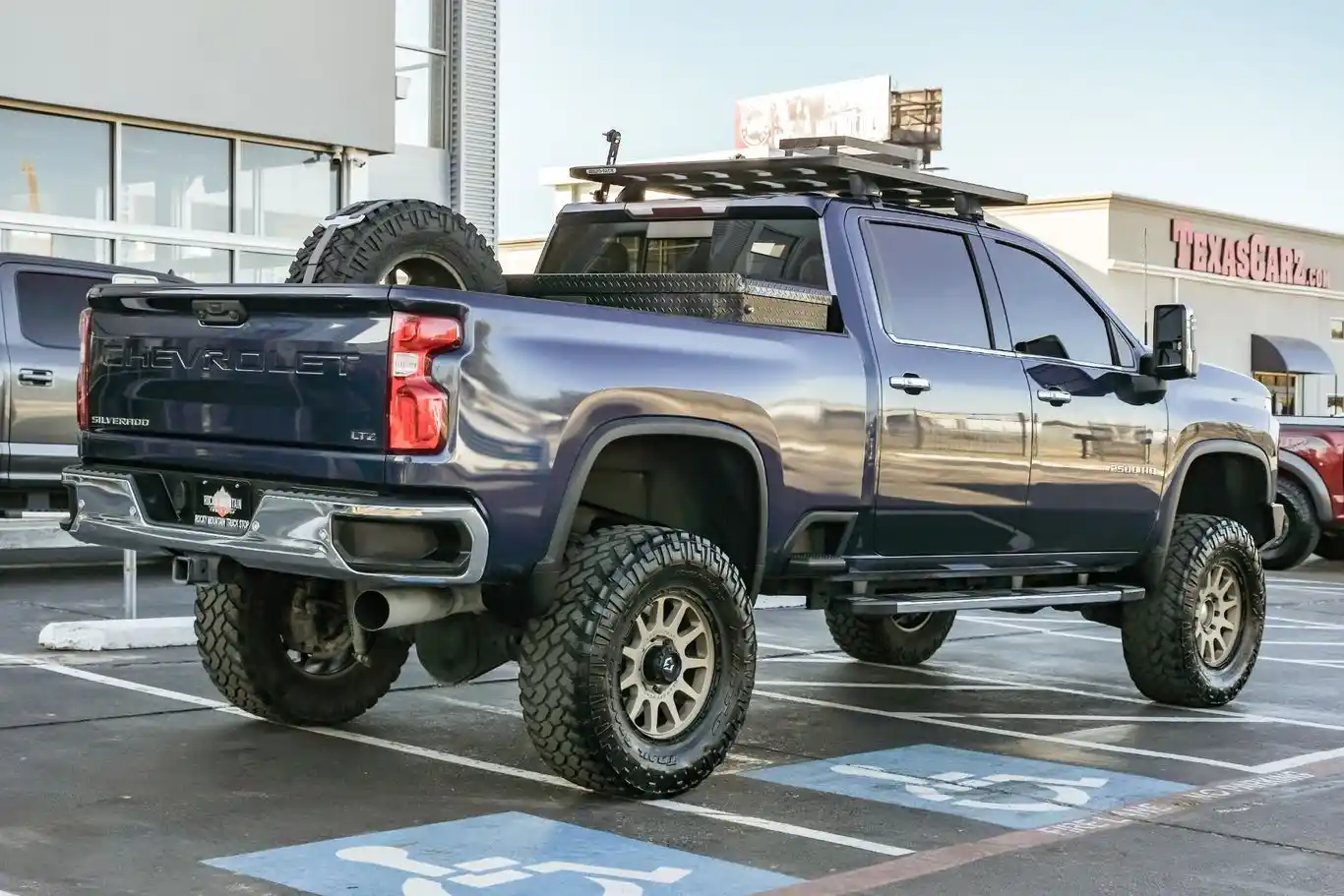 2020-chevrolet-silverado-2500hd-ltz-plus-for-sale-austin-tx-08