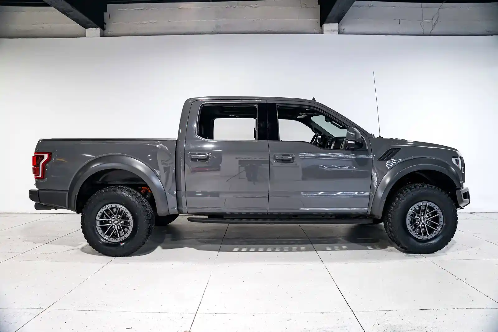 2020-ford-f150-raptor-for-sale-portland-or-02