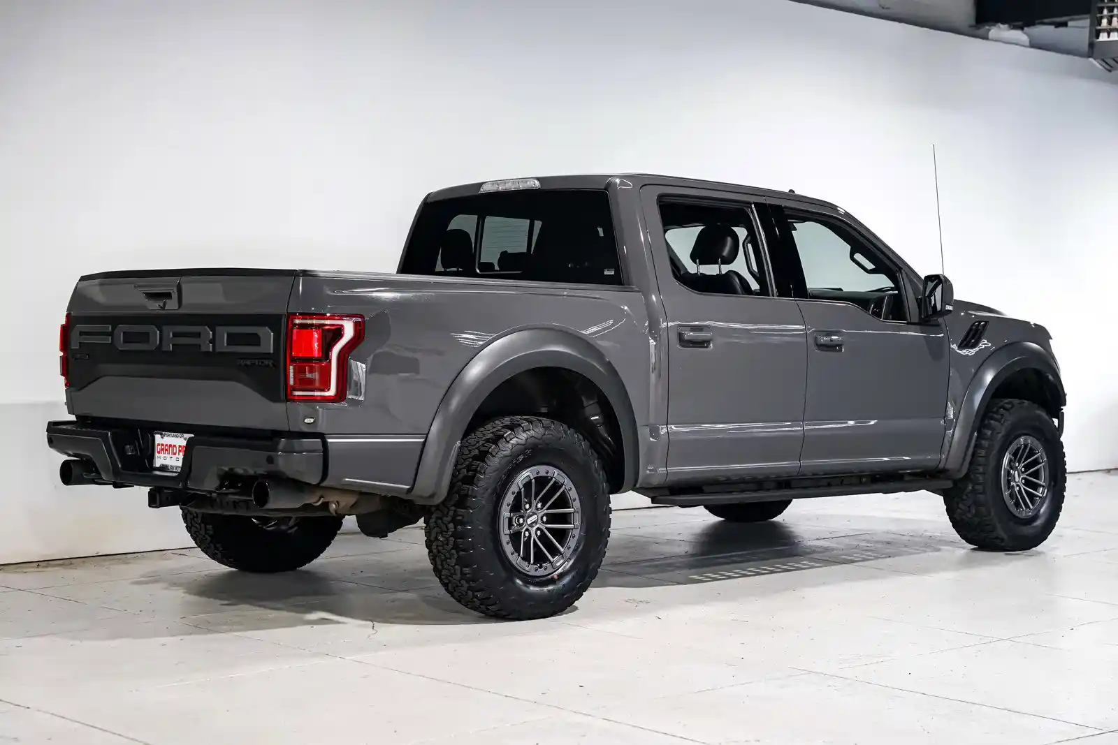 2020-ford-f150-raptor-for-sale-portland-or-03