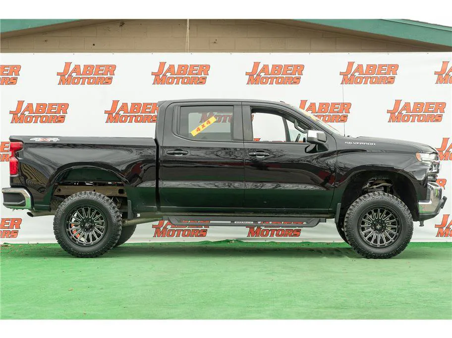 2021-chevrolet-silverado-modified-for-sale-03