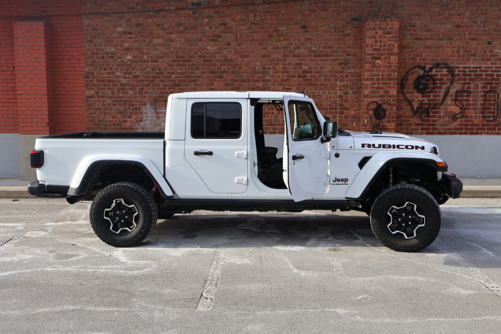 2021-jeep-wrangler-rubicon-for-sale-ny-03