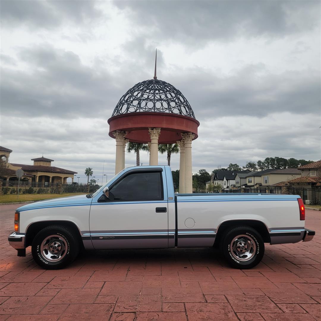 89ChevySilverado_125k_for-sale-04