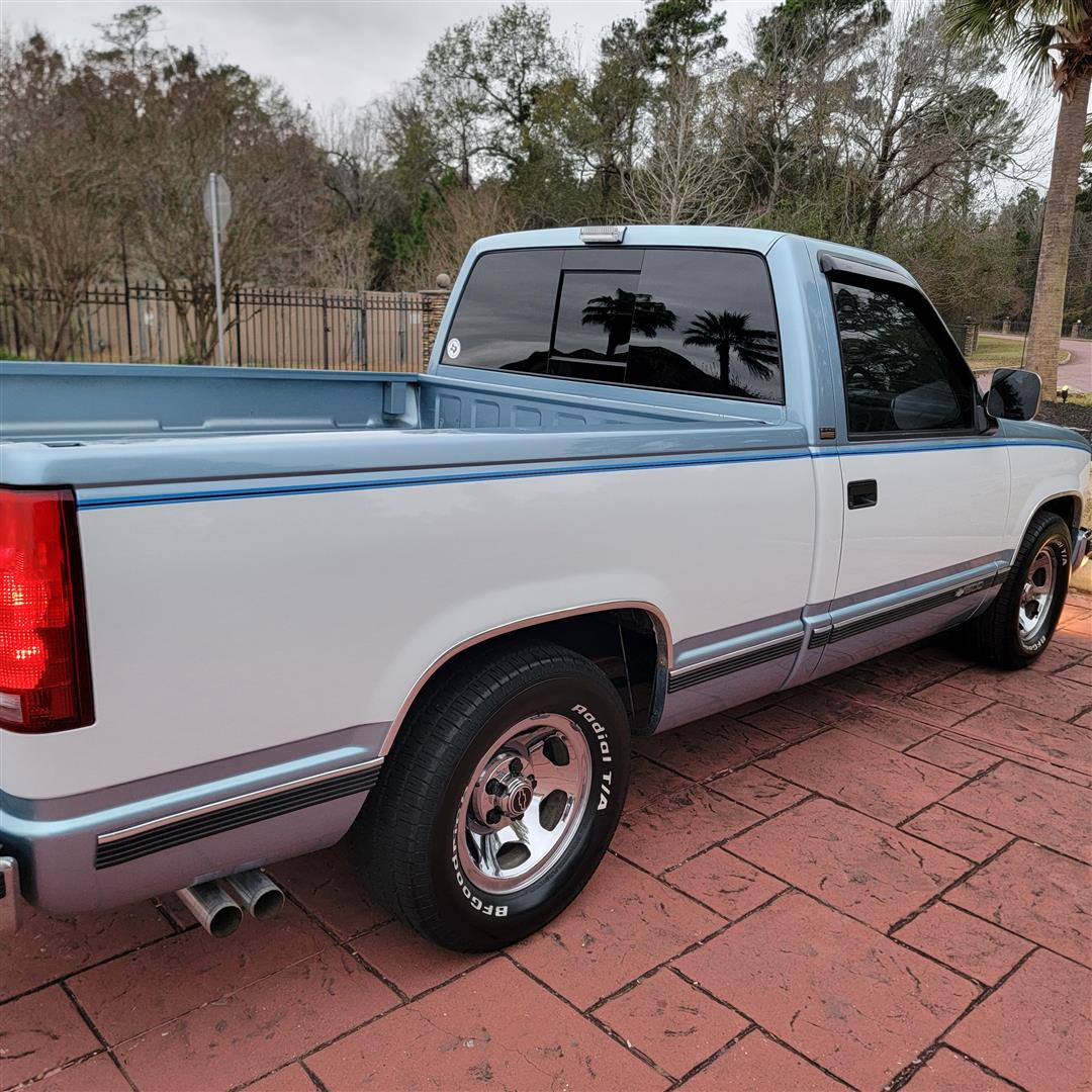 89ChevySilverado_125k_for-sale-05