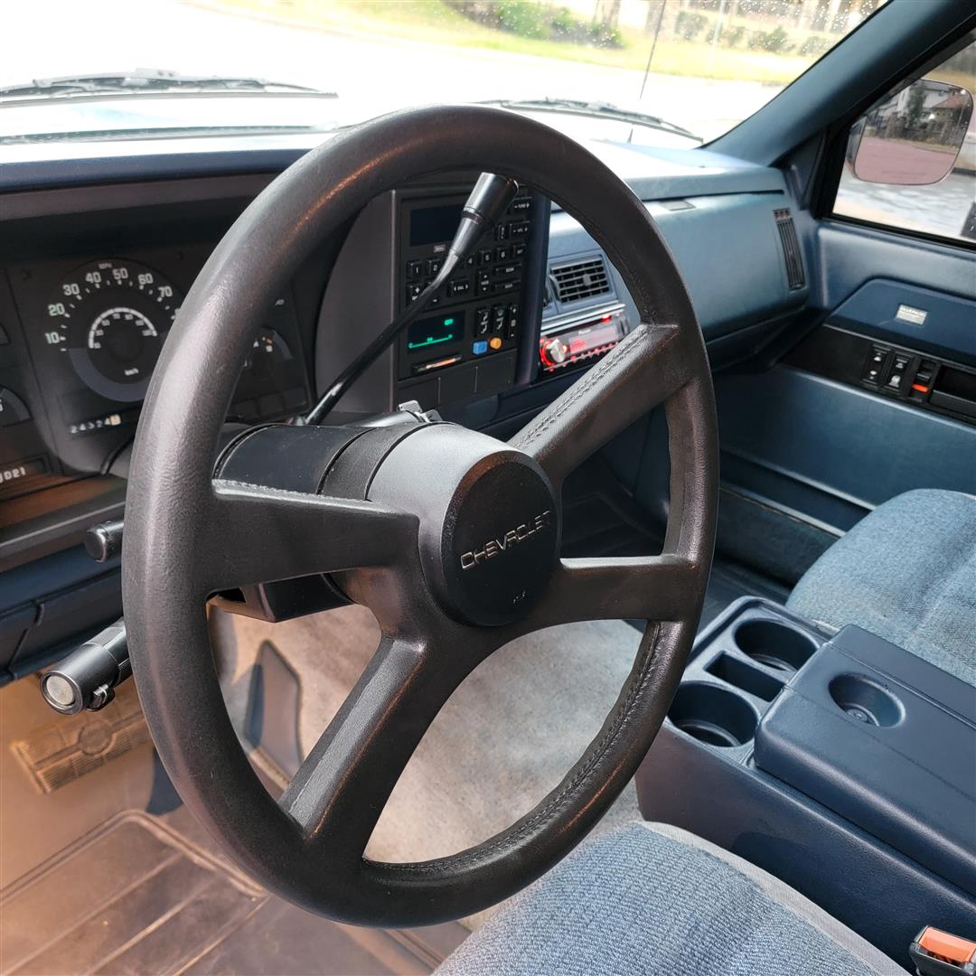 89ChevySilverado_125k_for-sale-12