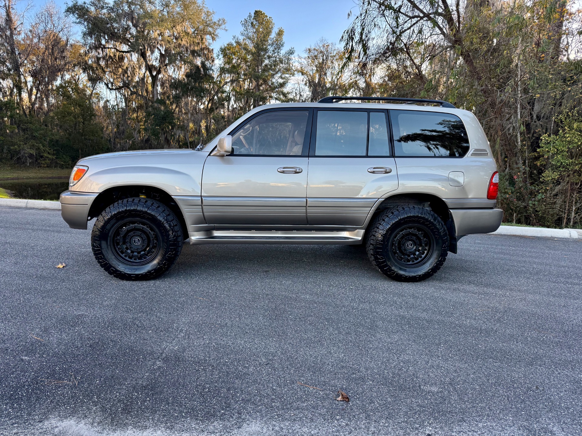 Used-2000-Lexus-LX-470-LOW-MILES-FLORIDA-BEAUTIFUL-1735870667