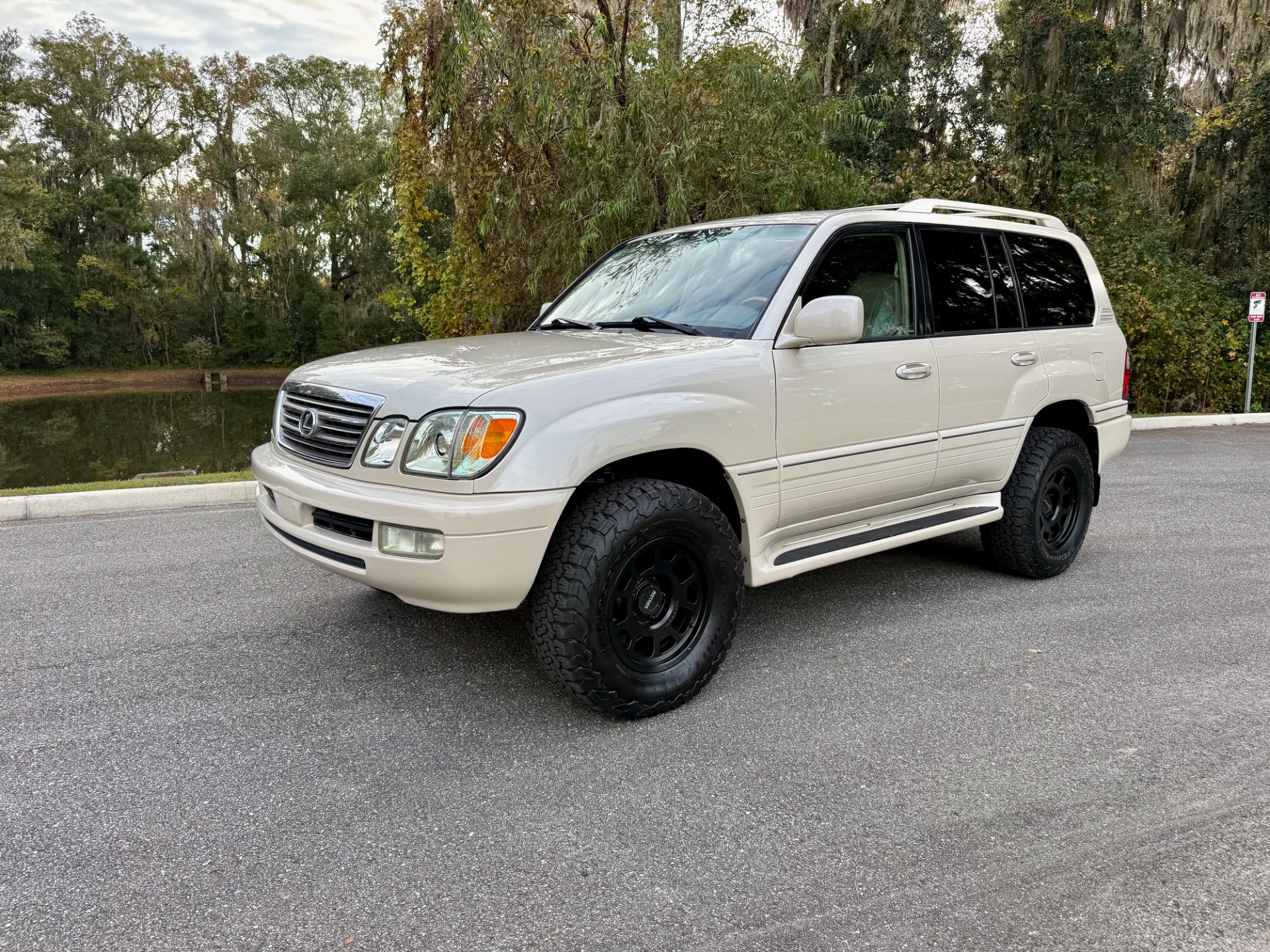 Used-2004-Lexus-LX-470-RARE-SANDOLLAR-PEARL-FRESH-BUILD-BEAUTIFUL-1733454727