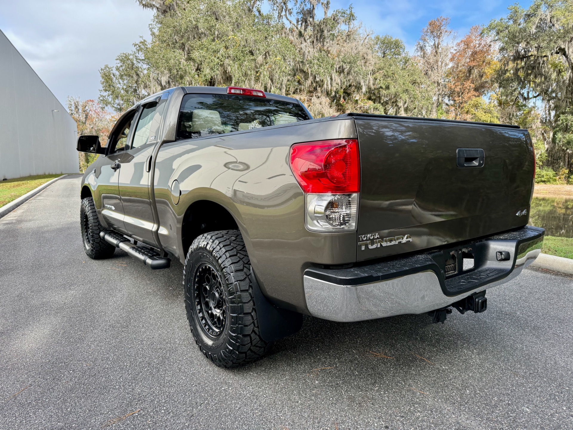 Used-2008-Toyota-Tundra-4X4-EXCEPTIONAL-CLEAN-CARFAX-SR5-1734379369 (1)