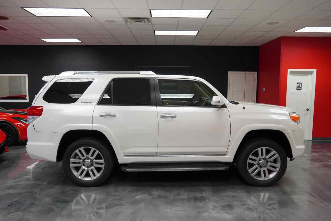 Used-2010-Toyota-4Runner-4WD-V6-Limited-for-sale-in-Waterloo-IA-50701-03