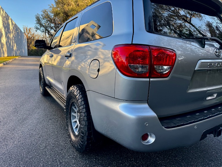 Used-2011-Toyota-Sequoia-4x4-lined-Leather-Excellent-1736995023