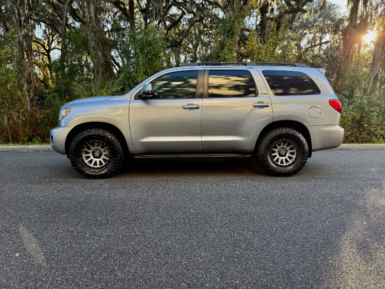 Used-2011-Toyota-Sequoia-4x4-lined-Leather-Excellent-1736995048 (1)