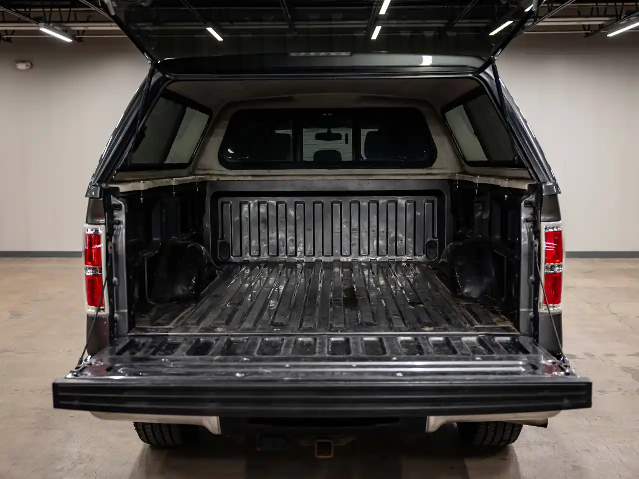 Used-2014-Ford-F150-XLT-SuperCrew-65ft-Bed-4WD-for-sale-in-Denver-CO-80226-20