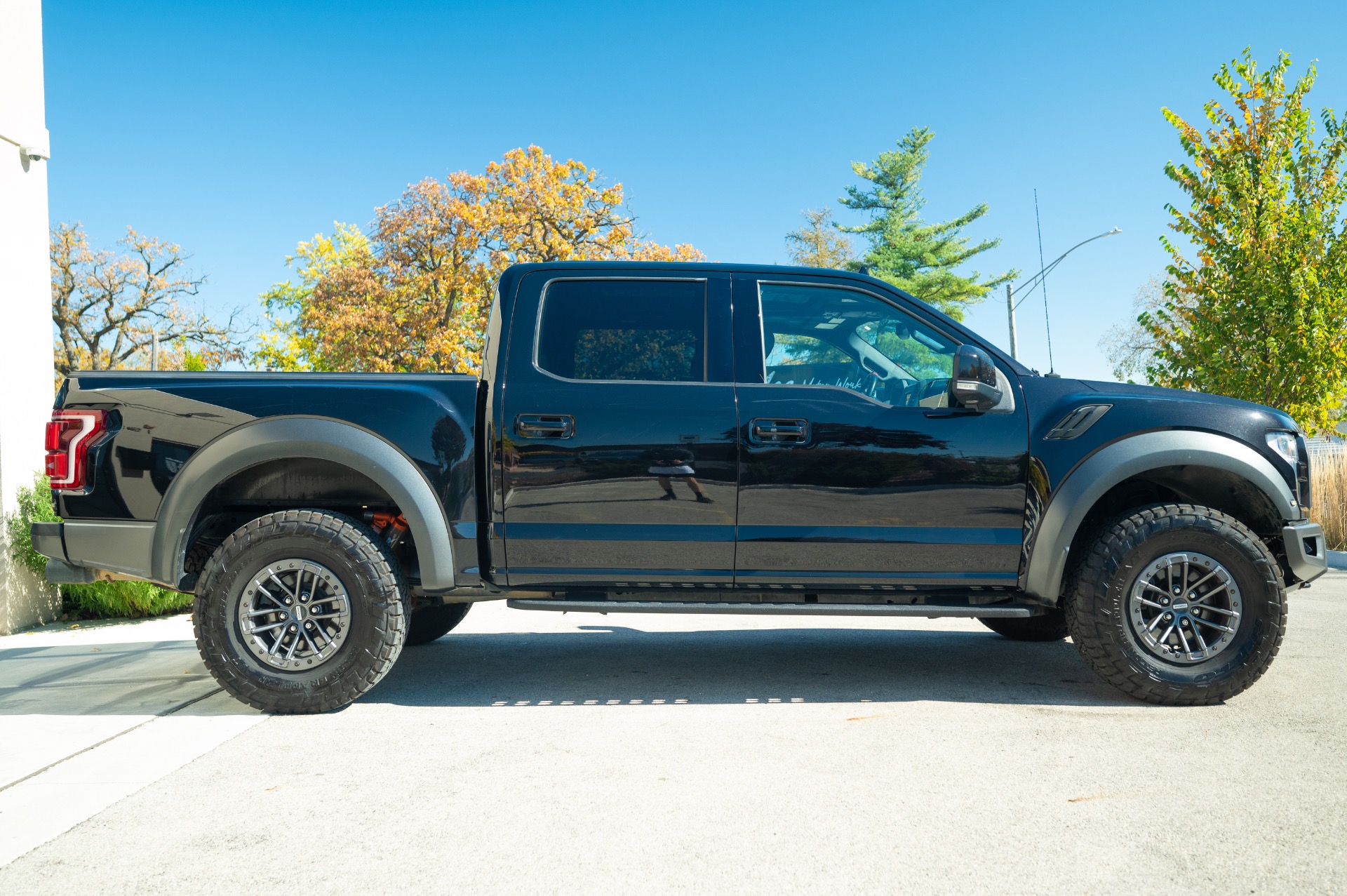 Used-2019-Ford-F-150-Raptor-1729801454