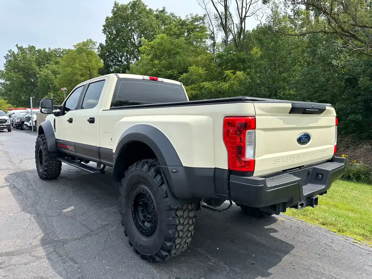 Used-2019-Ford-F450-SD-Crew-Cab-4WD-DRW-for-sale-in-Flint-MI-03