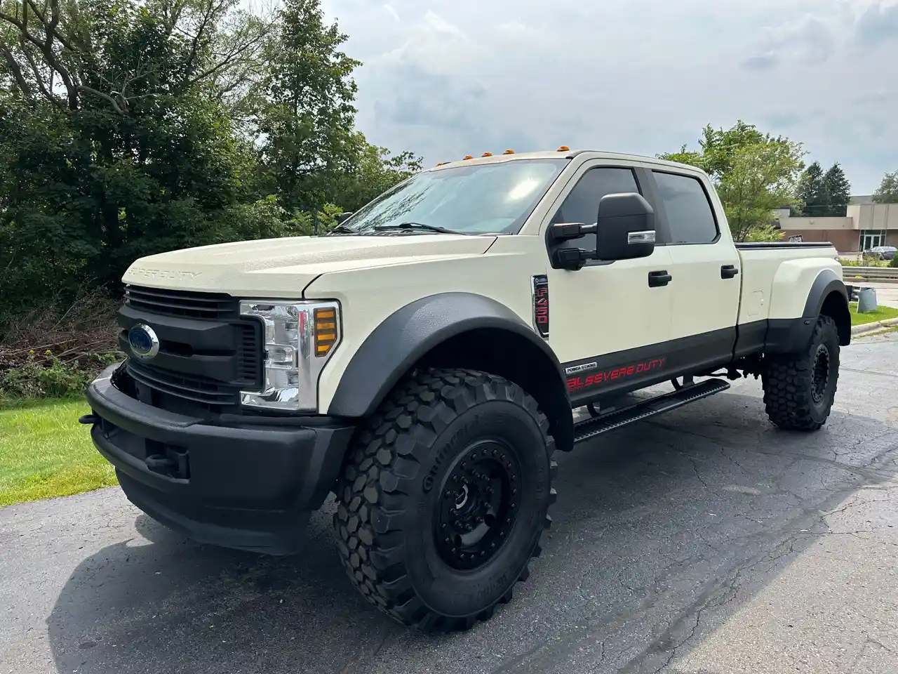 Used-2019-Ford-F450-SD-Crew-Cab-4WD-DRW-for-sale-in-Flint-MI-05