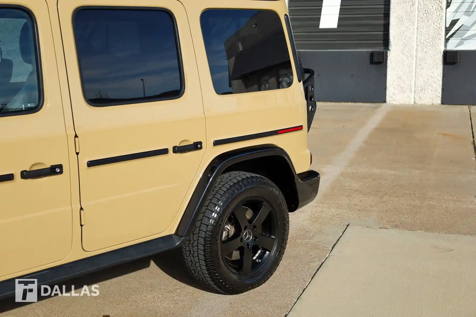 Used-2022-MercedesBenz-GClass-G-550-G-Professional-Edition-for-sale-in-Dallas-TX-75244-11