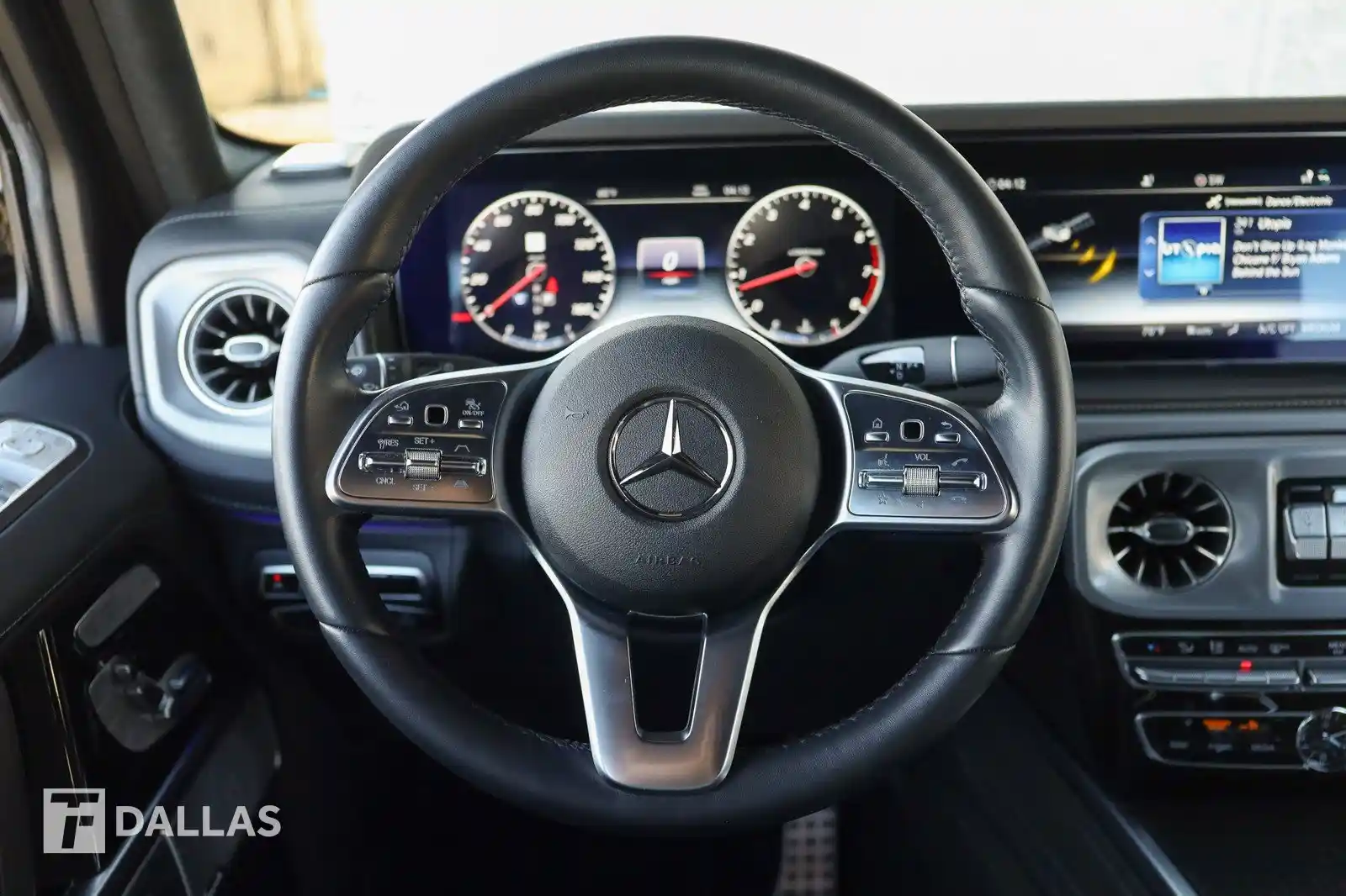 Used-2022-MercedesBenz-GClass-G-550-G-Professional-Edition-for-sale-in-Dallas-TX-75244-27