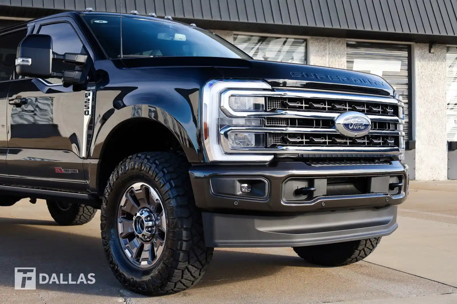 Used-2024-Ford-F250-SD-King-Ranch-for-sale-in-Dallas-TX-75244-for-sale-02