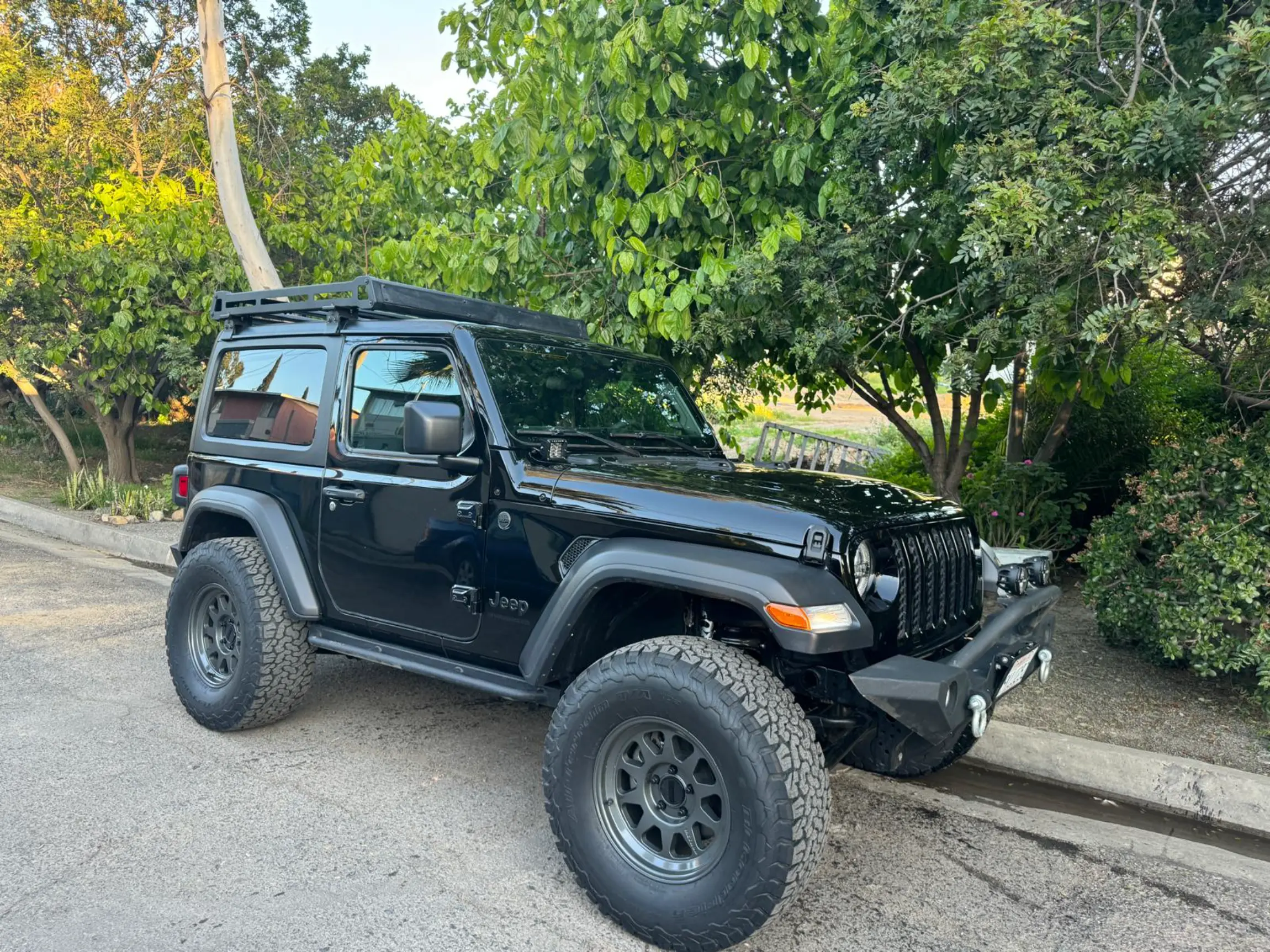 modified-2024-jeep-wrangler-jl-for-sale-04