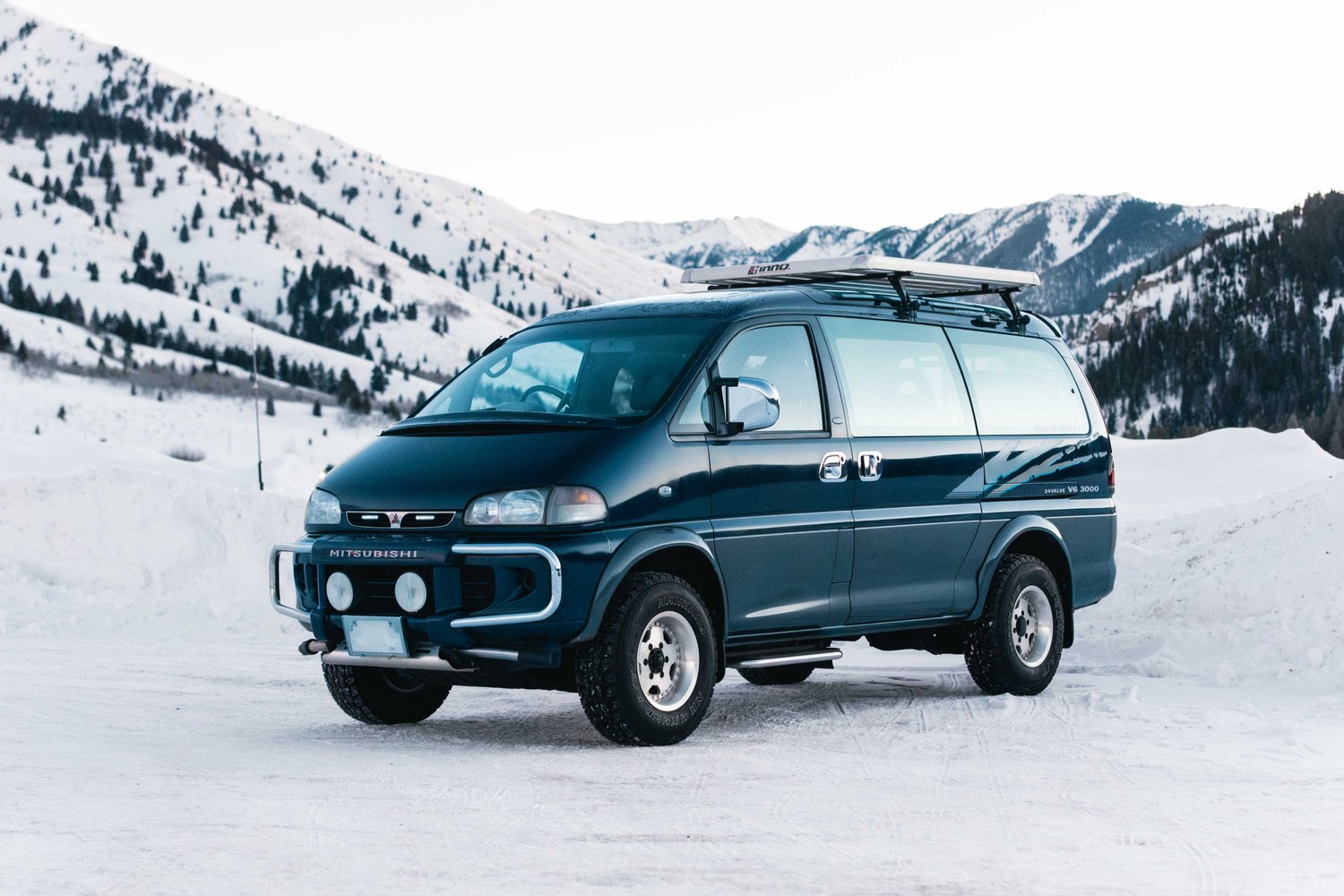 nomadic-van-delica-for-sale-stingray-01