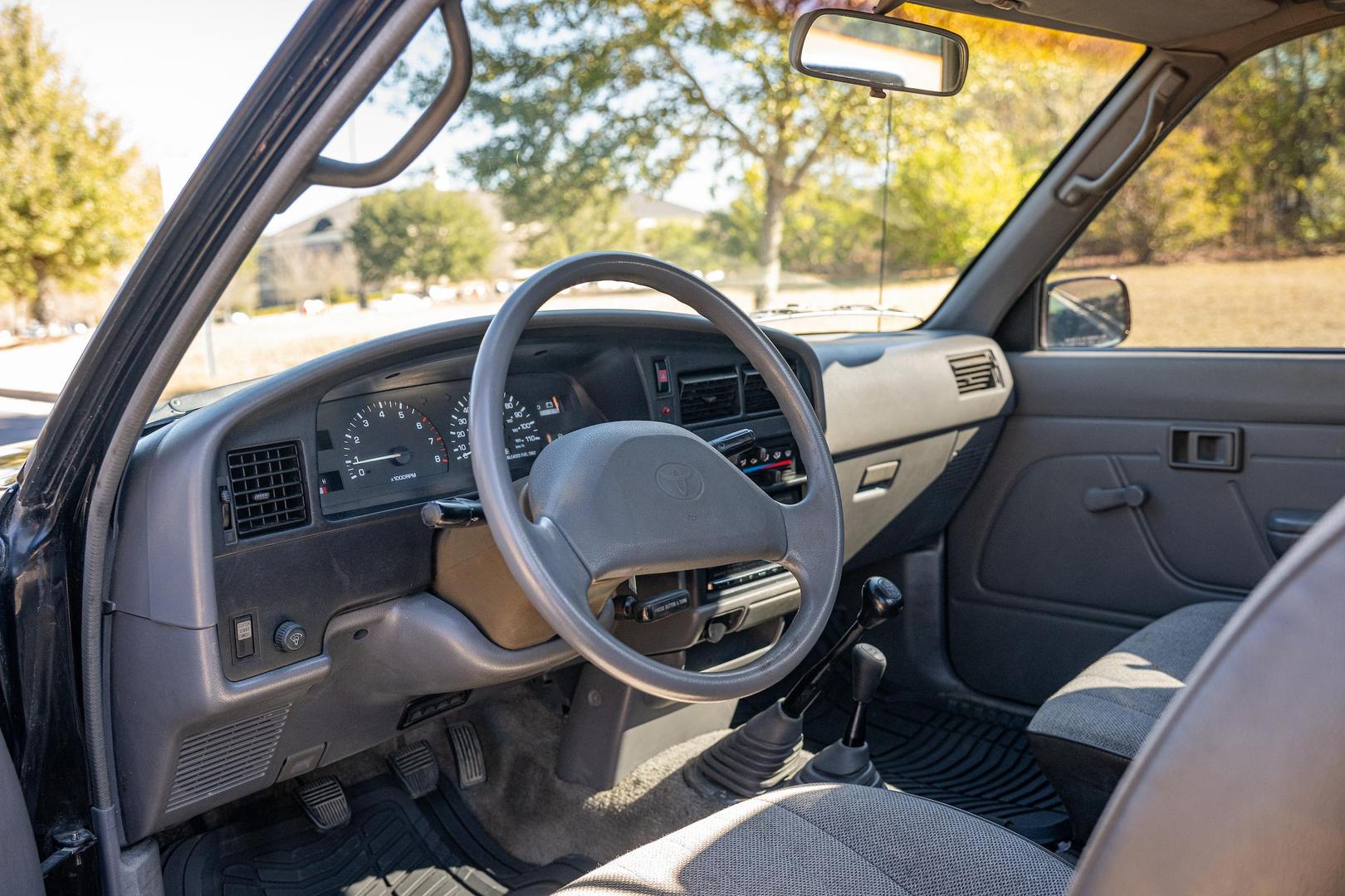 toyota-regular-cap-pickup-for-sale-07