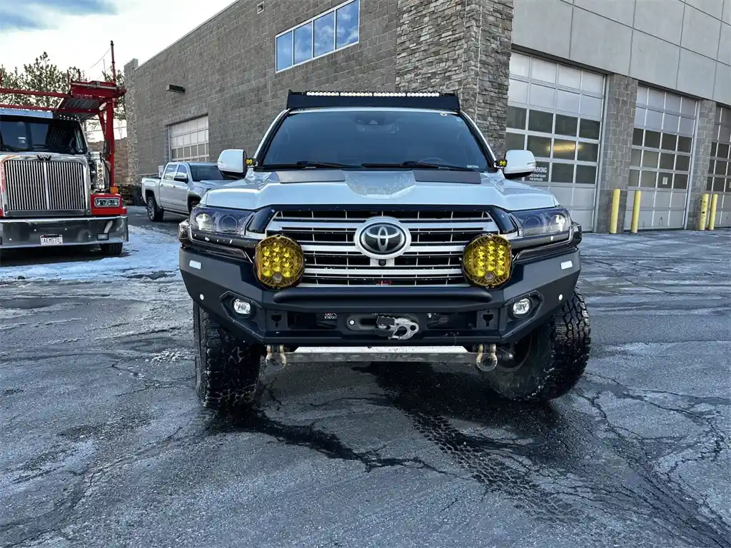 used-2017-toyota-land-cruiser-base-4wd-4d-sport-utility-jtmcy7aj6h4049181-for-sale-03