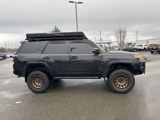 used-2022-toyota-4runner-trd-off-road-premium-4wd-4d-sport-utility-jteru5jrxn6075102-for-sale-04