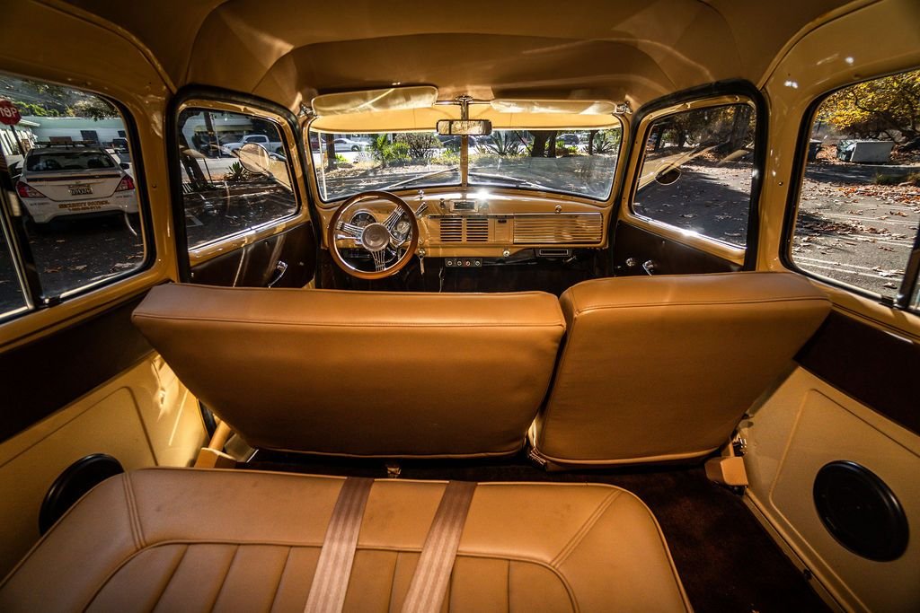 1949-chevrolet-suburban-for-sale-laguna-beach-ca-03