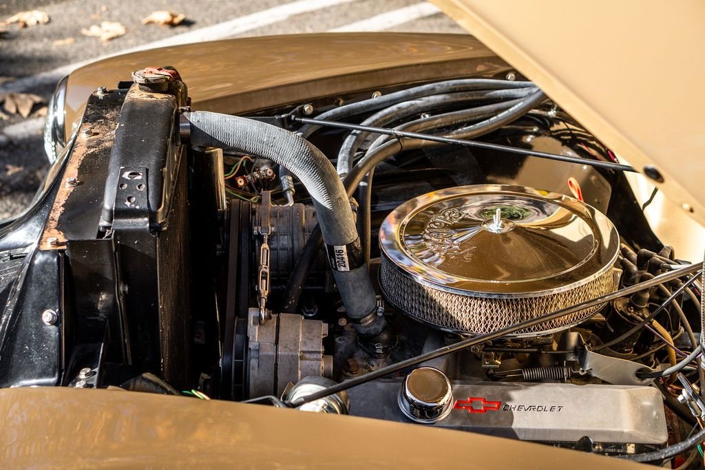 1949-chevrolet-suburban-for-sale-laguna-beach-ca-07