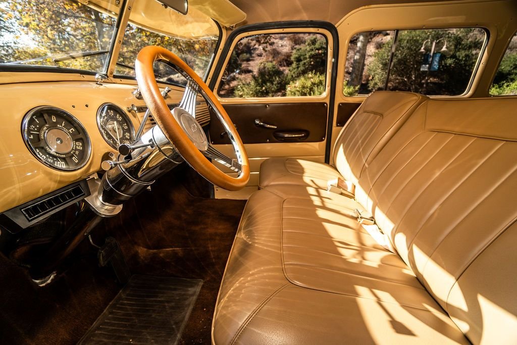 1949-chevrolet-suburban-for-sale-laguna-beach-ca-10