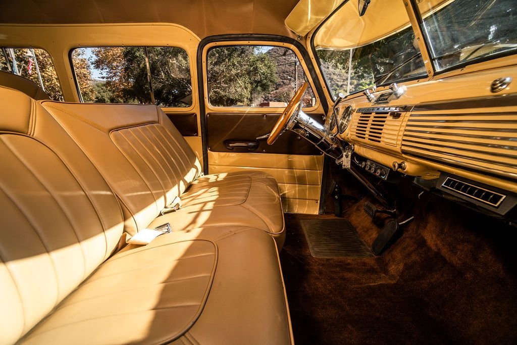 1949-chevrolet-suburban-for-sale-laguna-beach-ca-11