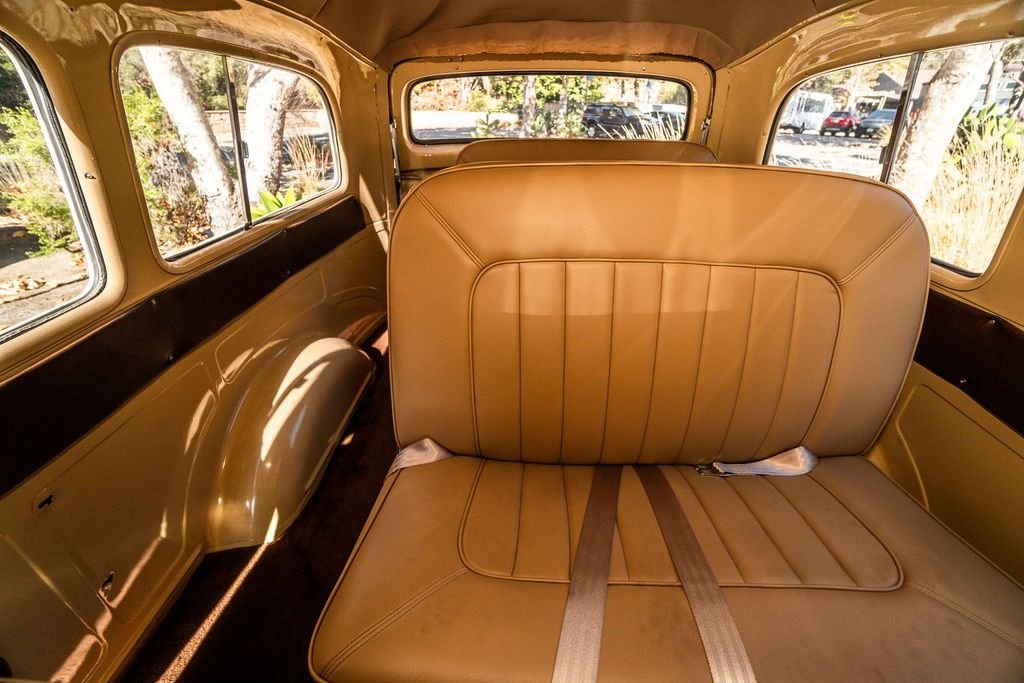 1949-chevrolet-suburban-for-sale-laguna-beach-ca-12