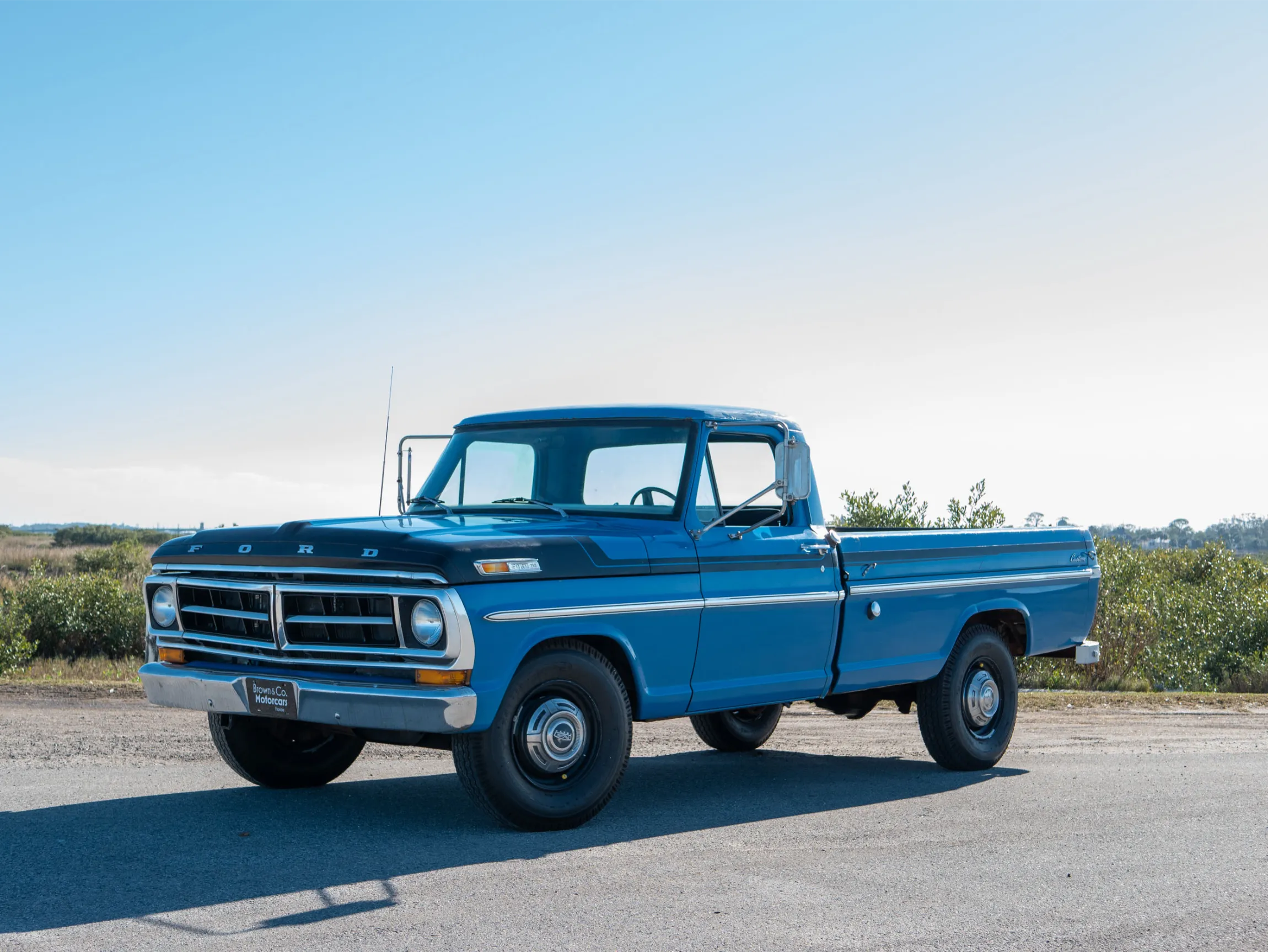 1972-Ford-F-250-for-sale-brown-co-motorcars-01