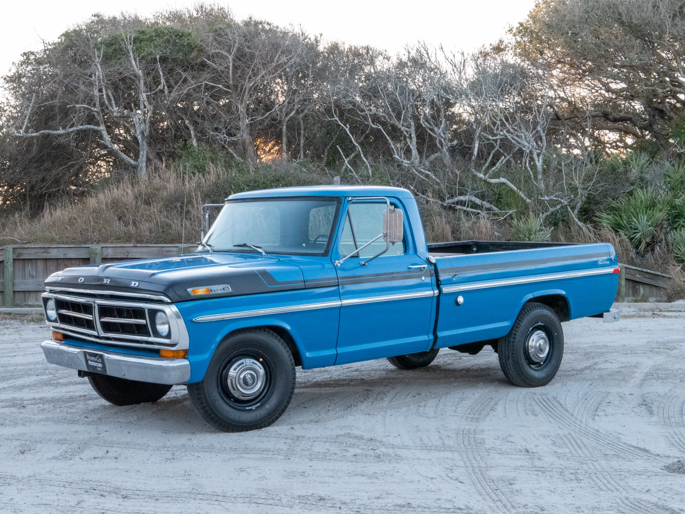 1972-Ford-F-250-for-sale-brown-co-motorcars-06