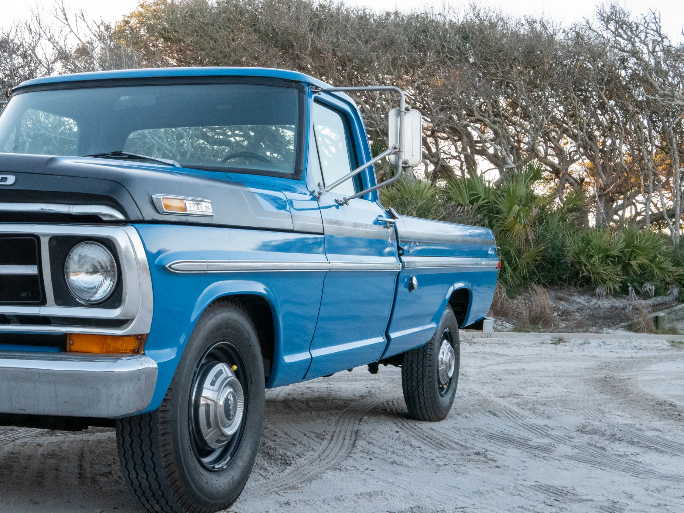 1972-Ford-F-250-for-sale-brown-co-motorcars-11