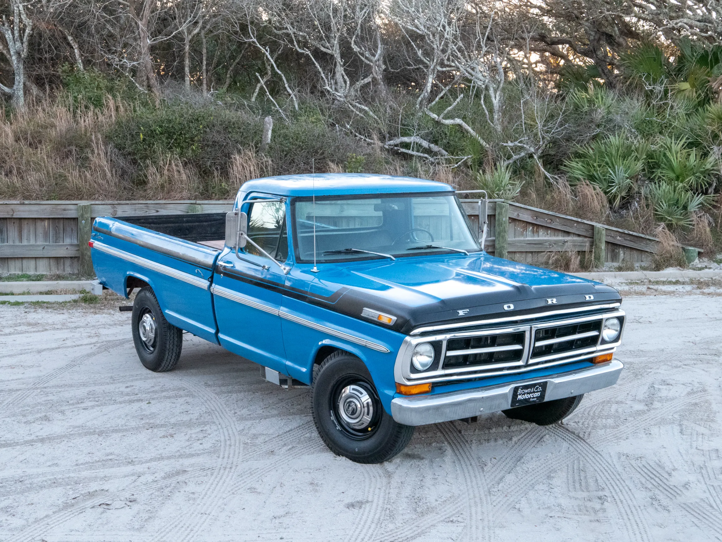 1972-Ford-F-250-for-sale-brown-co-motorcars-15