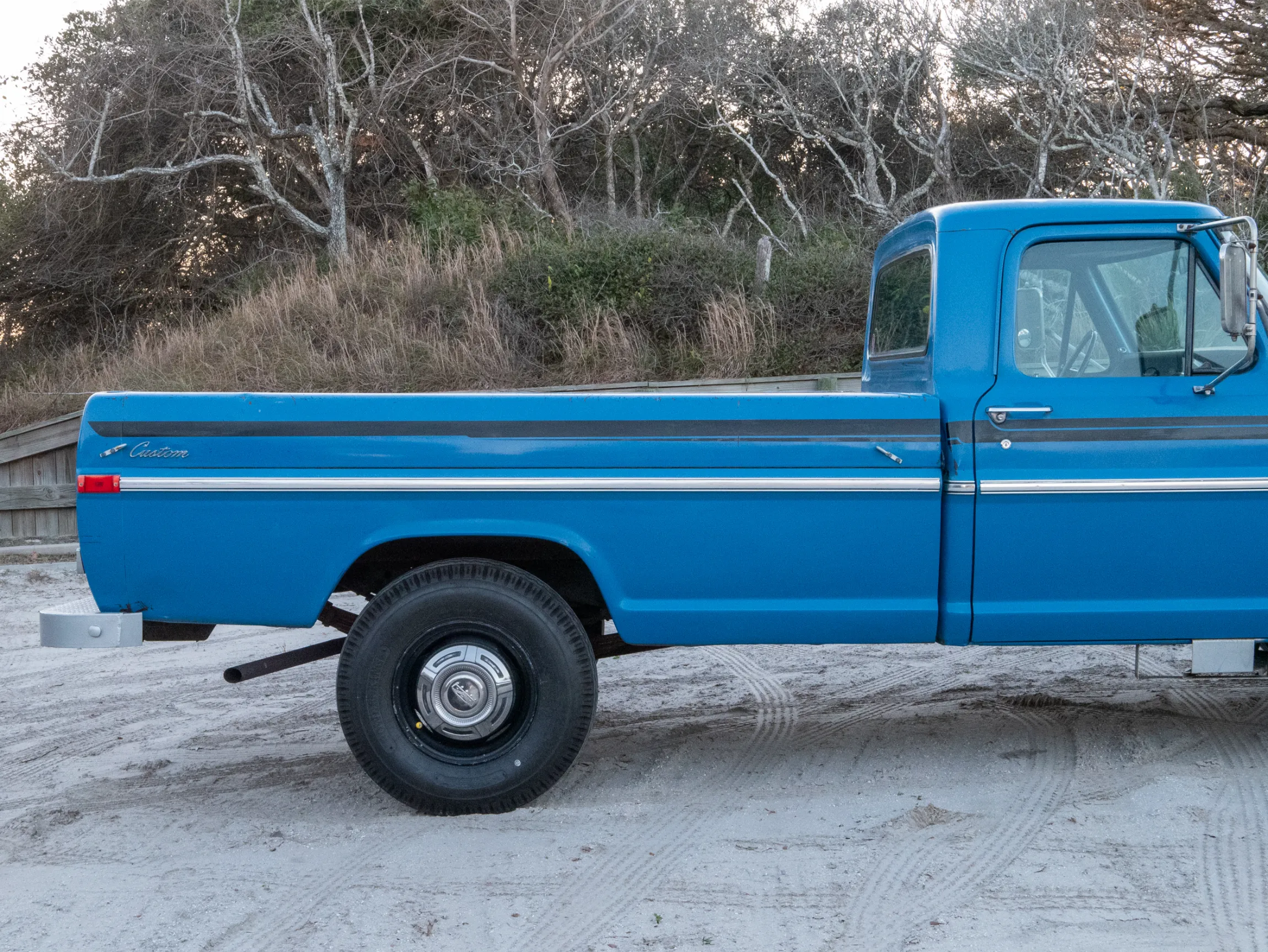 1972-Ford-F-250-for-sale-brown-co-motorcars-16