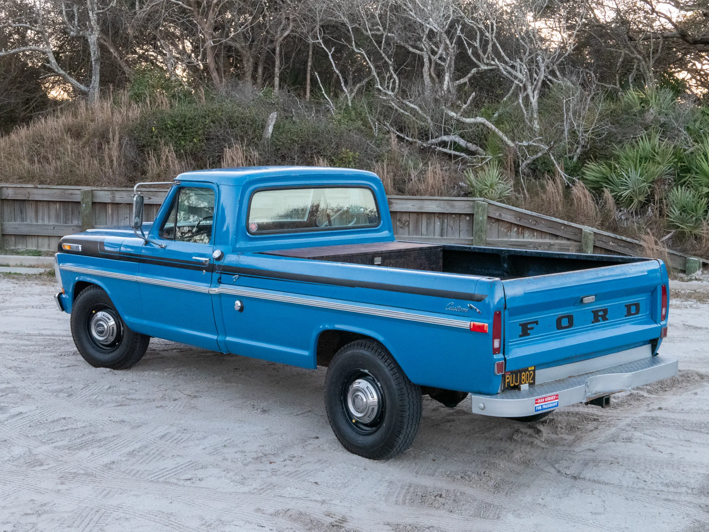 1972-Ford-F-250-for-sale-brown-co-motorcars-20