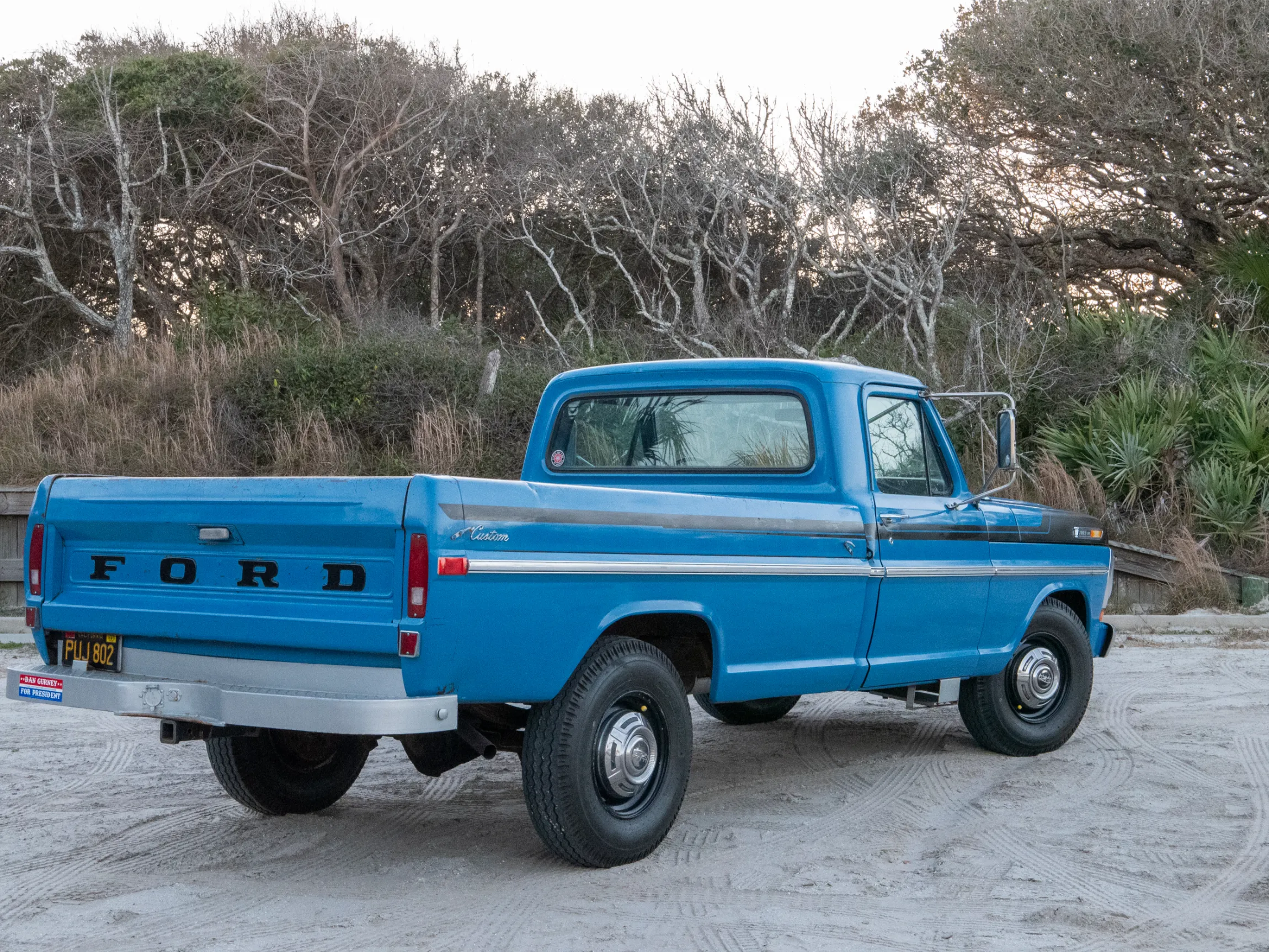 1972-Ford-F-250-for-sale-brown-co-motorcars-23